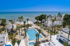 Отель Hari Club Beach Resort 4*