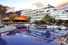 Отель Barcelo Santiago 4*