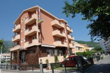 Отель Fineso Garni Hotel 3*