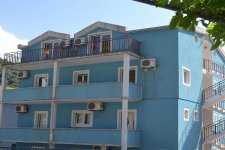 Отель Mazarak Apartments 3*