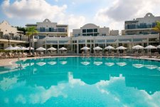 Отель Louis Paphos Breeze ex Pafian Park Holiday Village 4*