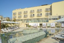 Отель E Hotel Spa & Resort 4*