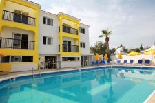 Отель Cleopatra Hotel & Annex 3* apts