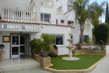 Отель Tsialis Hotel Apts 3*