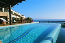 Отель Coral Beach Hotel & Resort 5*