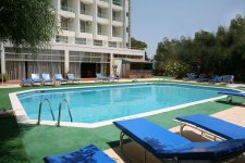 Отель Sylva Limassol 2*