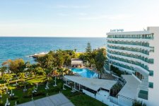 Отель Crystal Springs Beach Hotel 4*