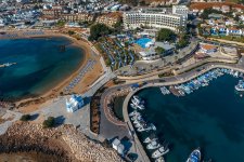 Отель Golden Coast Beach Hotel 4*