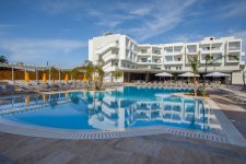 Отель Smartline Paphos ex Mayfair Hotel 3*