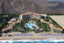 Отель Fujairah Rotana Resort & Spa Al Aqah Beach 5*