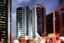 Отель Crowne Plaza Sheikh Zaid Road 5*