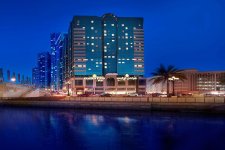 Отель Golden Tulip Sharjah 4*