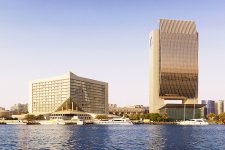 Отель Sheraton Dubai Creek Hotel & Towers 5*