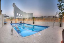 Отель Al Barsha Hotel Apartments 2* apts