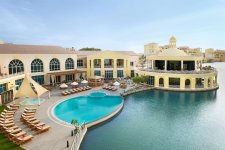 Отель Marriott Courtyard Dubai Green Community 4*