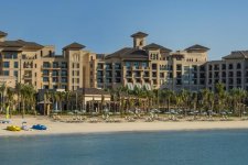 Отель Four Seasons Resort Dubai At Jumeirah Beach 5*