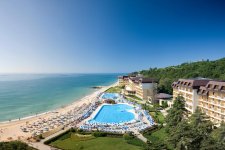 Отель Riviera Beach 5*