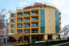 Отель Paradise Hotel 3*