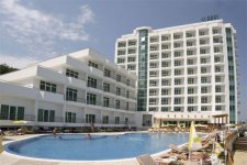 Отель Glarus Golden Sands 4*