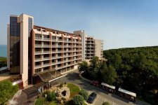 Отель DoubleТree by Hilton Varna Golden Sands 4*