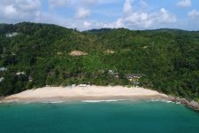 Отель Andaman White Beach Resort 4*