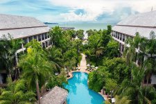 Отель Ravindra Beach Resort & Spa 5*