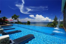 Отель Aquamarine Beach Resort & Villa 4*