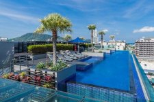 Отель Best Western Patong Beach 3*