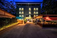 Отель Nai Yang Place Phuket Airport 3*