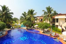 Отель Royal Orchid Beach Resort & Spa 5*