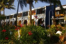 Отель Longuinhos Beach Resort 3*