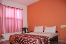 Отель Poonam Village Resort 2*