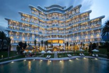 Отель Riviera Beach Resort & Spa 5*