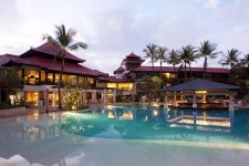 Отель Holiday Inn Resort Baruna Bali 4*