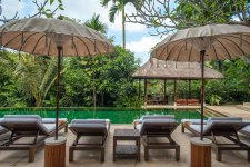 Отель Komaneka At Tanggayuda Ubud 5*