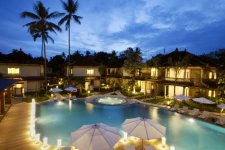 Отель Grand Whiz Hotel Nusa Dua 3*