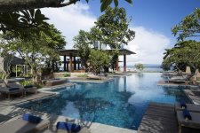 Отель MAYA SANUR 5*