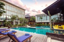 Отель The Lerina Hotel Nusa Dua 3*