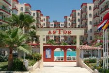 Отель Astor Beach Hotel 3*