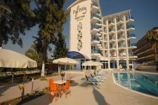 Отель Infinity Beach Hotel 4*