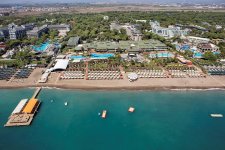 Отель Maritim Pine Beach Resort 5*