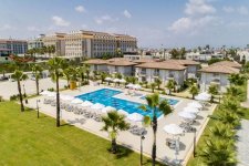 Отель Crystal Boutique Beach Resort 5*