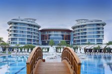 Отель Baia Lara Hotel 5*