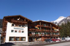 Отель Rododendro 3*