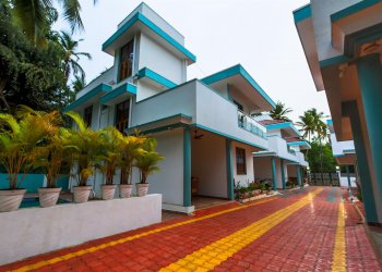 Meera Motels And Residency