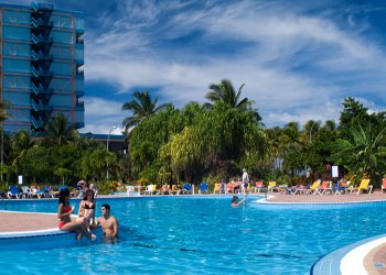 Bellevue Puntarena & Playa Caleta Complex